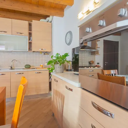 Luini 7 By Rent Côme