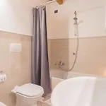 Luini 7 * Como