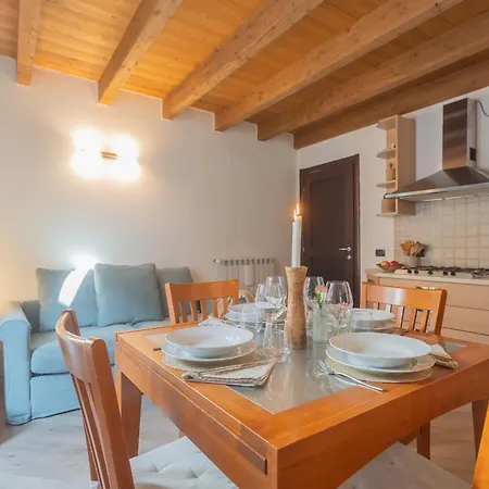 Luini 7 By Rent Como