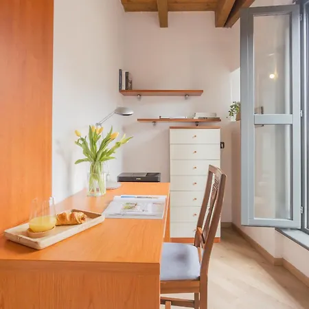 Luini 7 By Rent Apartment *