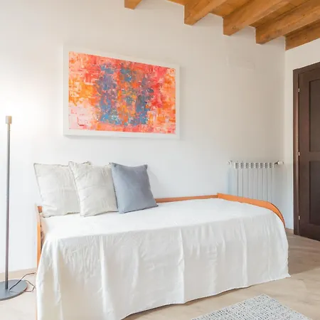 Luini 7 By Rent *