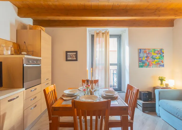 Luini 7 By Rent Apartment