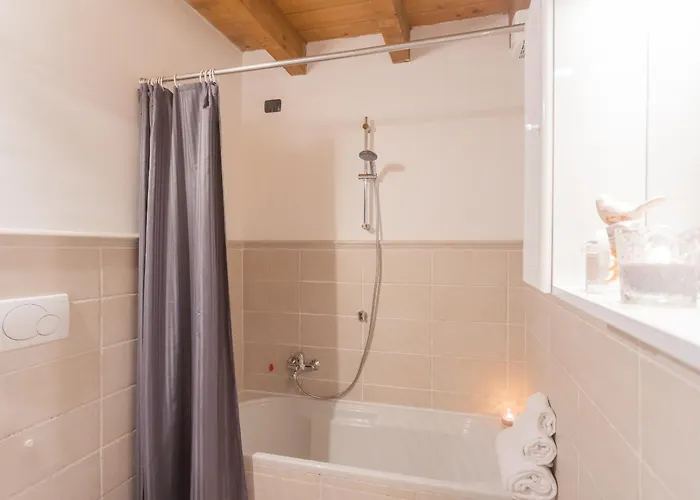 Luini 7 By Rent Appartement Como