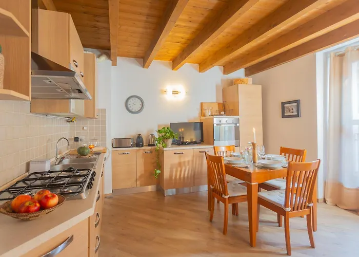 Apartment Luini 7 By Rent *