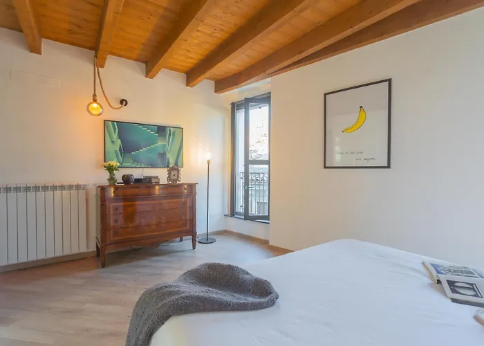 Luini 7 By Rent * Como