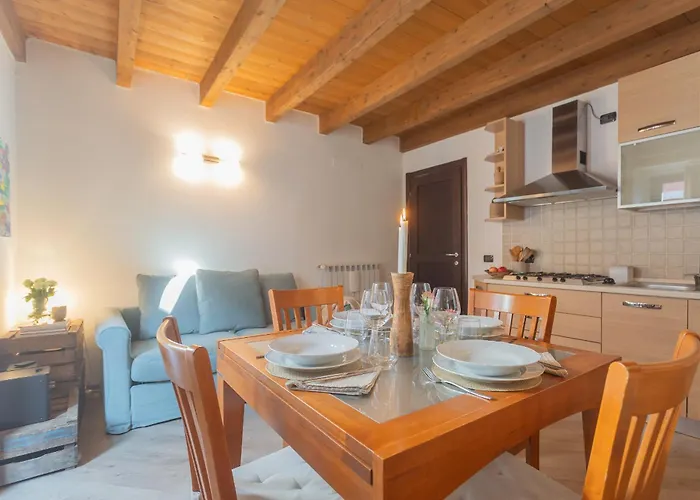 Luini 7 By Rent Como