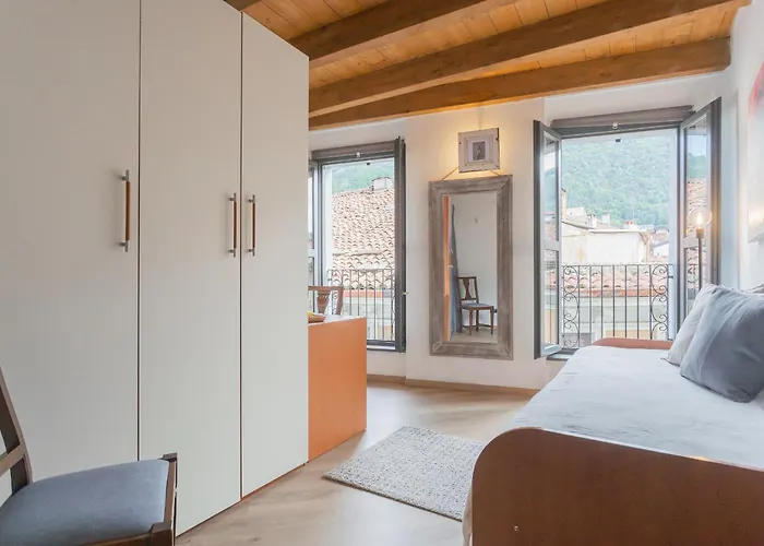 Luini 7 By Rent Lejlighed Como